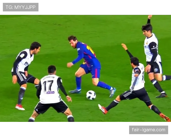 格里马尔多任意球技惊四座，精准制导威胁对手防线