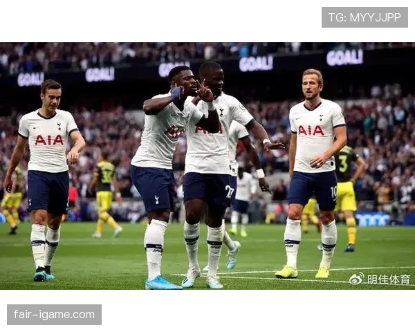 森林队全力冲刺保级关键战，表现稳健迎英超生死考验