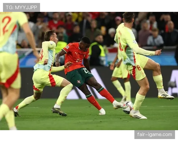 祖比门迪与德保罗:后腰战术角色及体系适配性对比分析 祖比门迪与德保罗:后腰战术角色及体系适配性对比分析